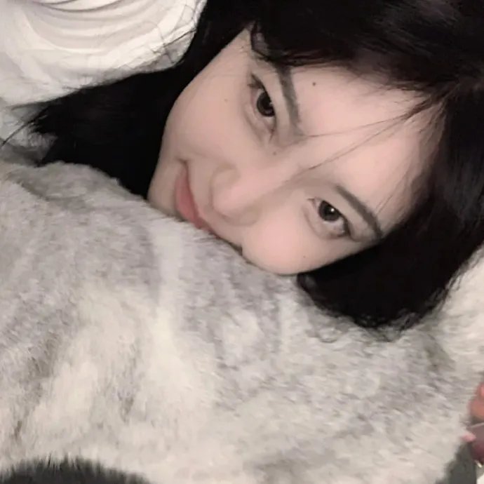 她的微笑和圈套